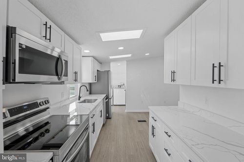 402 Boones Dr, LOTHIAN, MD, 20711-2416 | Card Image