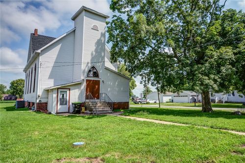102 W North St, Oakley, IL, 62501-7109 | Card Image
