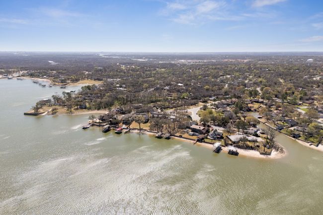 Lake front condo with community dock on Eagle Mountain Lake | Image 32