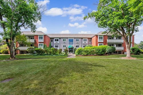 17-121 Cluff Crossing Road, Salem, NH, 03079 | Card Image