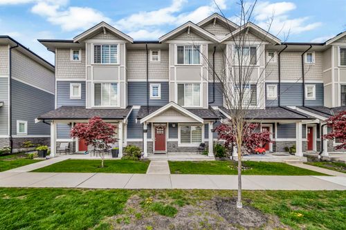 41 - 19501 74 Avenue, Townhouse with 3 bedrooms, 2 bathrooms and 2 parking in Surrey BC | Card Image