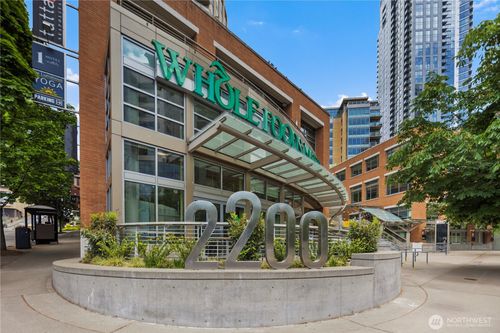 apt-w505-900 Lenora St, Seattle, WA, 98121-3158 | Card Image