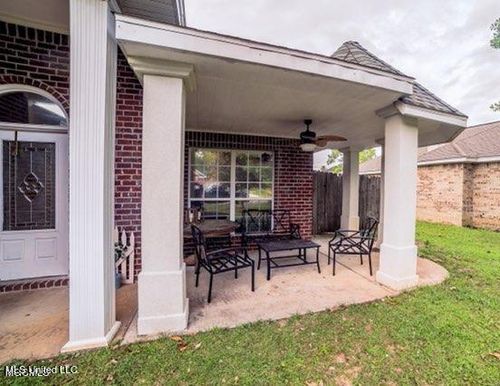 7400 Southwind Dr, Biloxi, MS, 39532-5780 | Card Image