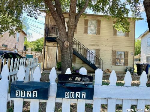 9027 Garnett Ave, San Antonio, TX, 78221-3806 | Card Image