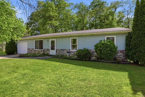 512 N Mckinley Street, Angola, IN, 46703 | Card Image