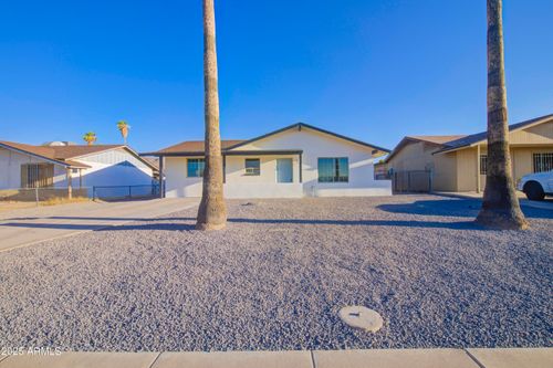 1129 E South Mountain Ave, Phoenix, AZ, 85042-7831 | Card Image