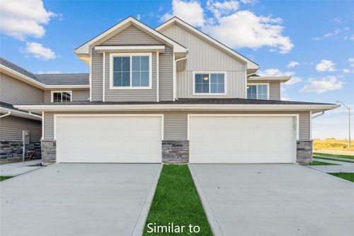 1104 Sunflower Lane, Pella, IA, 50219 | Card Image