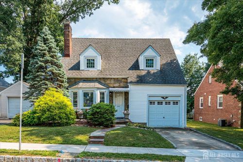 289 Hazel Pl, Union, NJ, 07083-8307 | Card Image
