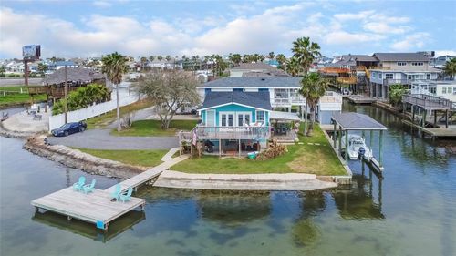 1 Highland Dr, Hitchcock, TX, 77563-2529 | Card Image
