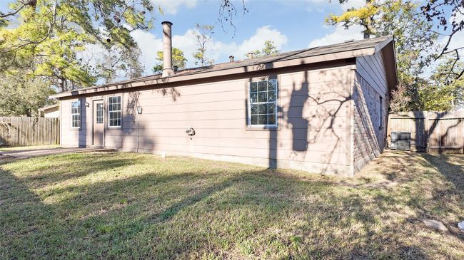 Back yard | Image 35