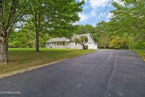 236 Will Dr, Crossville, TN, 38555-6874 | Card Image