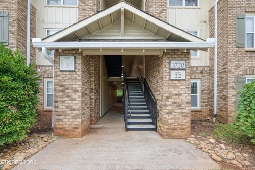 2232-3720 Spruce Ridge Way, Knoxville, TN, 37920-2097 | Card Image