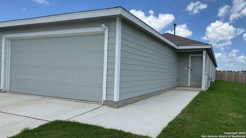 3704 Moon Hill Rd, New Braunfels, TX, 78132-0269 | Card Image