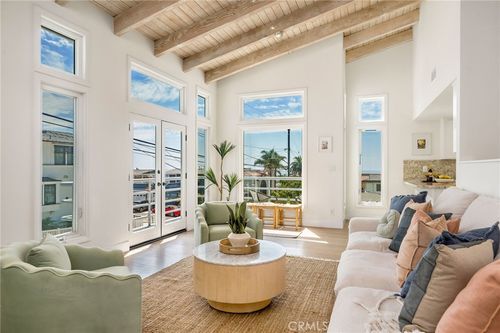 a-927 6th St, Hermosa Beach, CA, 90254 | Card Image