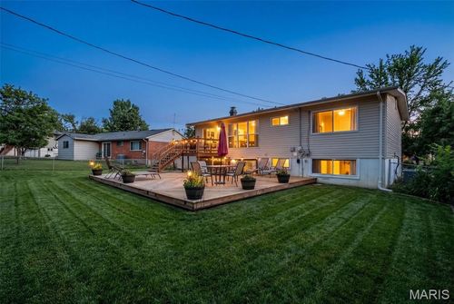 2165 E Humes Ln, Florissant, MO, 63033-1751 | Card Image