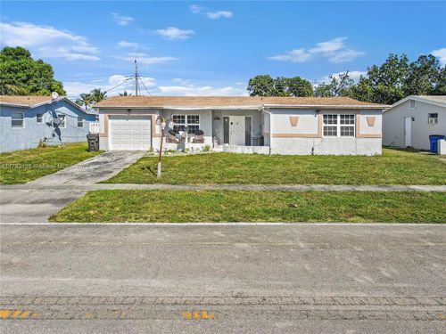 3940 Nw 34th Ave, Lauderdale Lakes, FL, 33309-4910 | Card Image