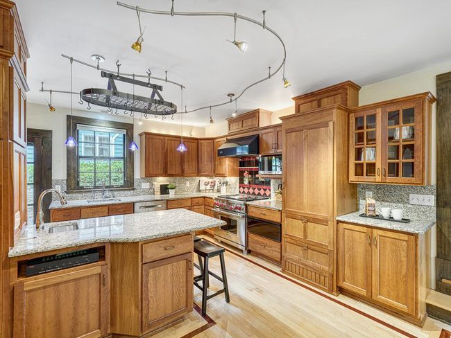11 - Kitchen.jpg | Image 12
