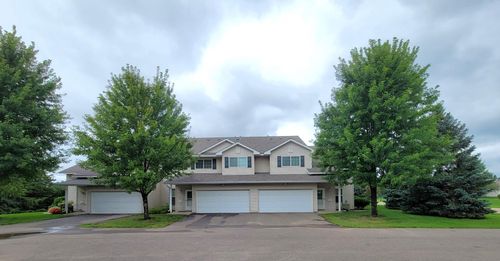10 Bridgewater Trl, HUDSON, WI, 54016-7777 | Card Image