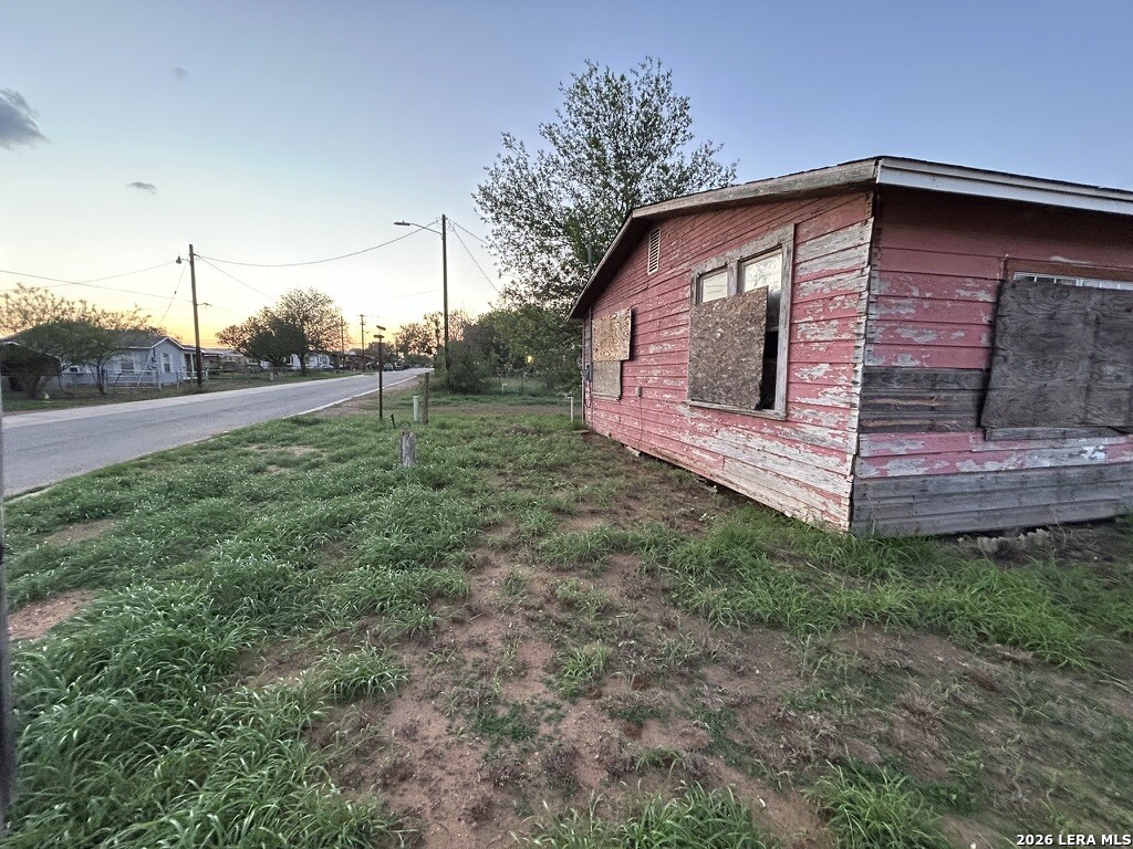 Residential in Cotulla 2