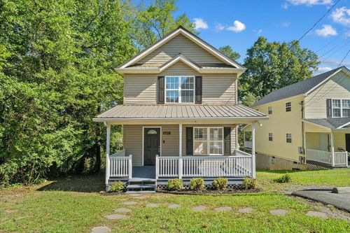 627 Richardson St, Dalton, GA, 30720-8907 | Card Image