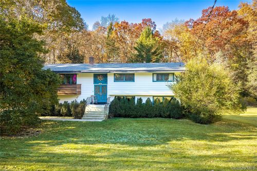 45 San Souci Dr, Pawling, NY, 12564-1859 | Card Image