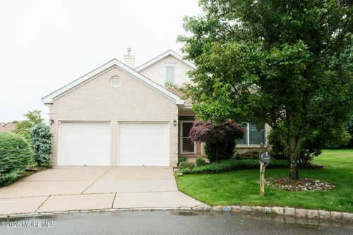 40 Sherwood Dr, Monroe, NJ, 08831-1977 | Card Image