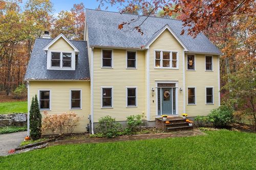 9 Hawk Way, Georgetown, MA, 01833-1837 | Card Image