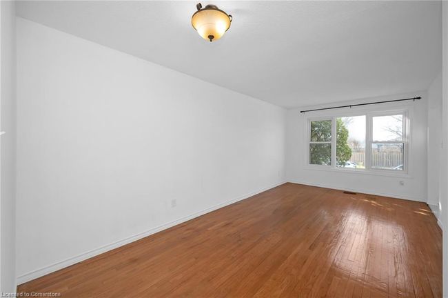 82 Lampman Cres, House other with 4 bedrooms, 2 bathrooms and 3 parking in Thorold ON | Image 7