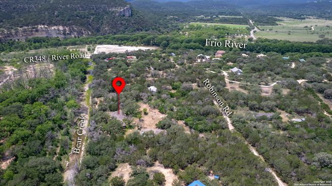 270 Robinson Rd, House other with 4 bedrooms, 3 bathrooms and null parking in Concan TX | Image 44