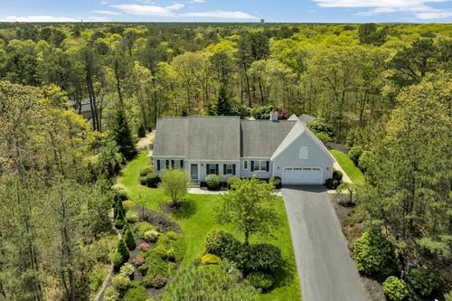 108 Wintergreen Ln, Brewster, MA, 02631-2258 | Card Image