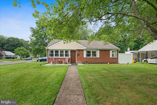 69 Lanning St, Ewing, NJ, 08618-1538 | Card Image