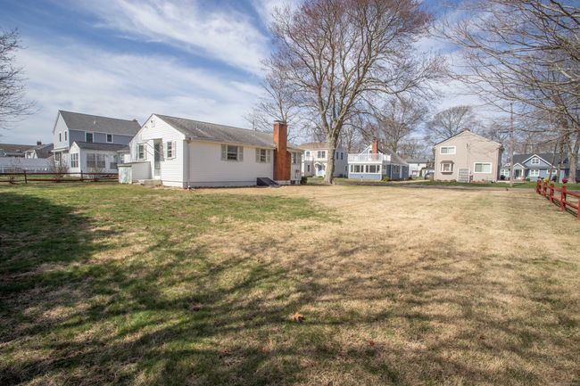 16, 18 Bayberry Road, House other with 2 bedrooms, 1 bathrooms and null parking in Old Saybrook CT | Image 4