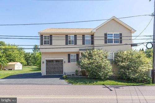 4051 Heckler Rd, COLLEGEVILLE, PA, 19426-1150 | Card Image