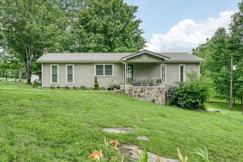 411 Phipps Rd, Crossville, TN, 38571-6002 | Card Image