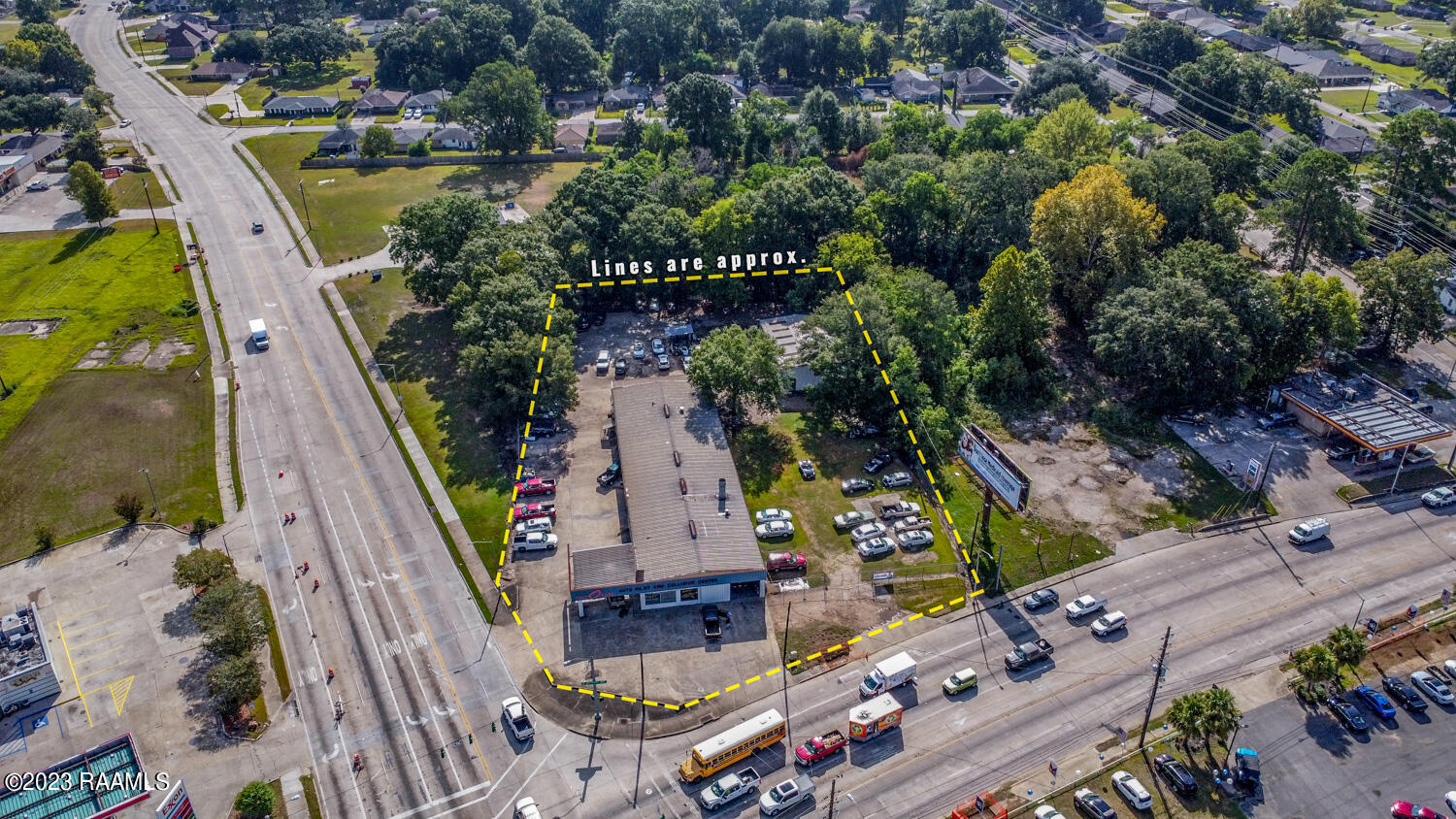 1108 N University Ave, Lafayette, LA 70501