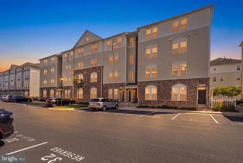 303-24691 Lynette Springs Ter, Aldie, VA, 20105-5502 | Card Image