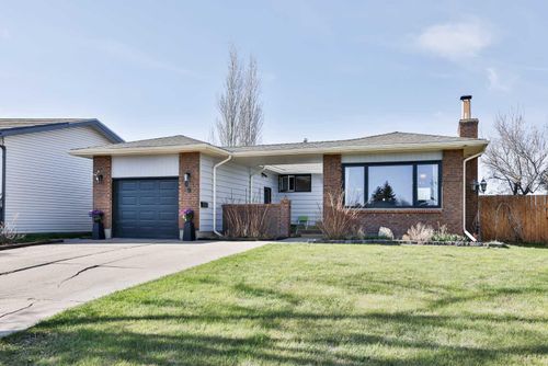 99 Lemoyne Cres W, Lethbridge, AB, T1K4A4 | Card Image