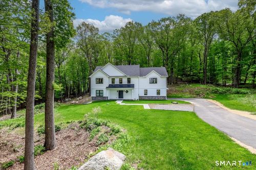 38 Hickory Ln, Ridgefield, CT, 06877-5214 | Card Image