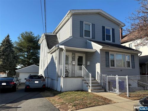 440 Central Ave, Carlstadt, NJ, 07072-1524 | Card Image