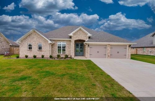 197 Wynchase Dr W, Muscle Shoals, AL, 35661-3692 | Card Image
