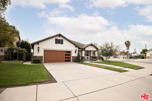 5945 Olvera Ct, Chino, CA, 91710-4581 | Card Image