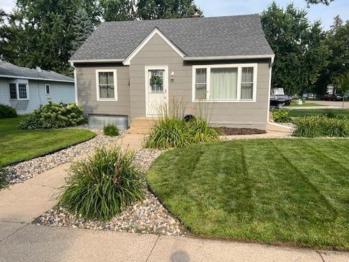 800 N Marshall Ave, Litchfield, MN, 55355-1310 | Card Image