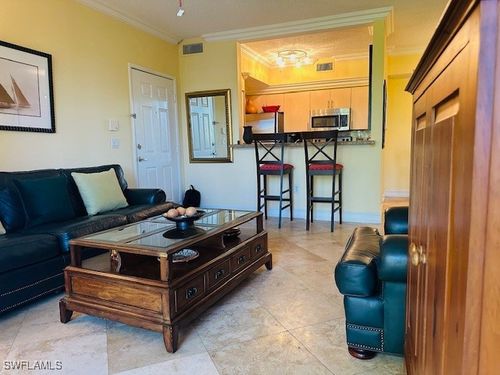 apt-204-1210 Reserve Way, NAPLES, FL, 34105-3814 | Card Image