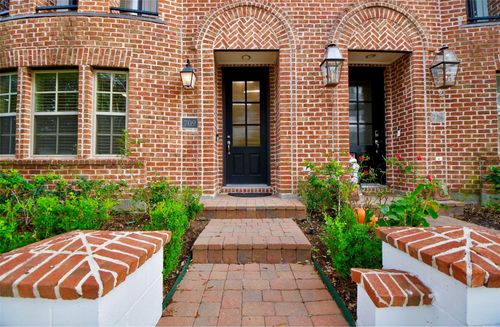 709 Delano St, Houston, TX, 77003-3216 | Card Image