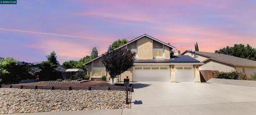 2844 Bluebell Cir, Antioch, CA, 94531-6703 | Card Image