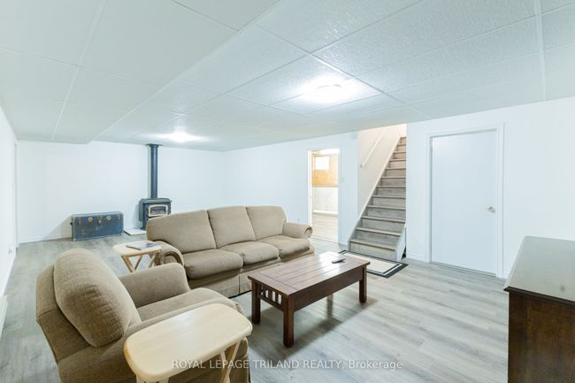 10248 Pinetree Dr, House other with 4 bedrooms, 2 bathrooms and 4 parking in Grand Bend ON | Image 19