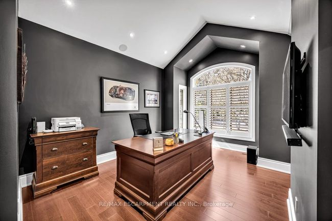 5029 Cedar Springs Crt, House other with 3 bedrooms, 3 bathrooms and 12 parking in Burlington ON | Image 11