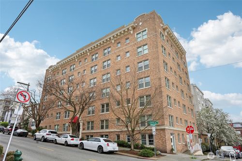 301-505 E Denny Way, Seattle, WA, 98122-6924 | Card Image