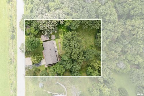 8528 101st St W, Andalusia, IL, 61232-9416 | Card Image