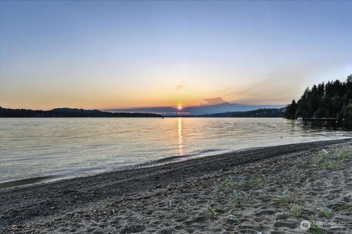 78 Point Fosdick Dr Nw, Gig Harbor, WA, 98335-7866 | Card Image